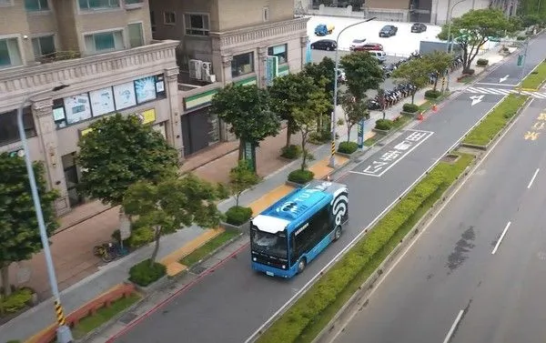 ▲「台灣智駕」勇敢前進發展青埔自駕公車