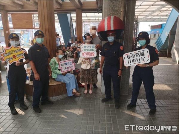 ▲東港警分局小琉球宣導交安             。（圖／記者陳崑福翻攝，以下同）