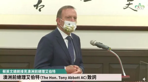 ▲▼總統蔡英文上午接見澳洲前總理艾伯特（The Hon. Tony Abbott）。（圖／總統府直播）