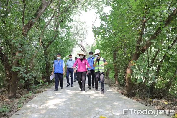 ▲濁水溪原本揚塵嚴重，雲林縣長張麗善指出，這幾年縣府透過各項治理措施，不只綠覆蓋、水覆蓋面積提升，提供民眾休閒運動空間，讓民眾親近濁水溪、認識濁水溪。（圖／記者蔡佩旻翻攝）