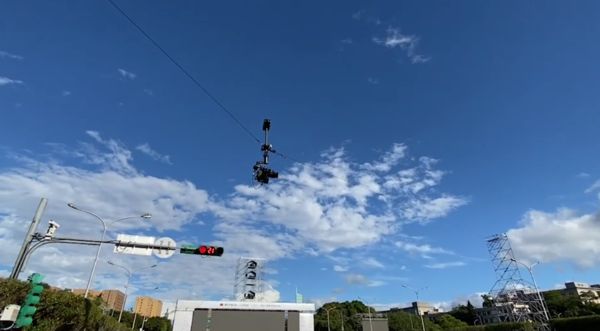▲▼國慶首度架設空中繩索裝置攝影系統「spider cam」。（圖／文總提供）