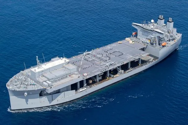 ▲▼米格爾基思號（USS Miguel Keith）是美國海軍3艘遠征機動基地（Expeditionary Mobile Base, ESB）當中最新的一艘。（圖／翻攝自Facebook／Commander Naval Surface Force Atlantic）