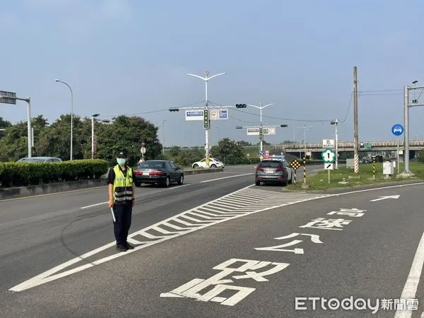 ▲雙十連假加上疫情趨緩，斗南警分局預估將會有大批遊客湧入風景區，針對轄區內熱門景點，規劃警力執行相關交通疏導及防竊工作。（圖／記者蔡佩旻翻攝）