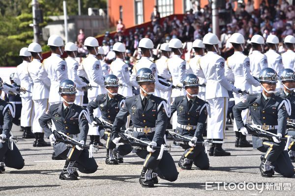 ▲▼ 110年國慶大會,國防部聯合樂儀隊,三軍儀隊,三軍樂儀隊 。（圖／記者李毓康攝）