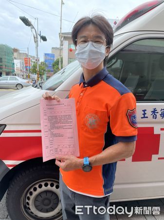 ▲遏止濫用惡習確保民眾連假安康，台南市消防嚴格執行救護車收費，違規將要繳納公庫1400元的濫用消防救護車使用費。（圖／記者林悅翻攝，下同）