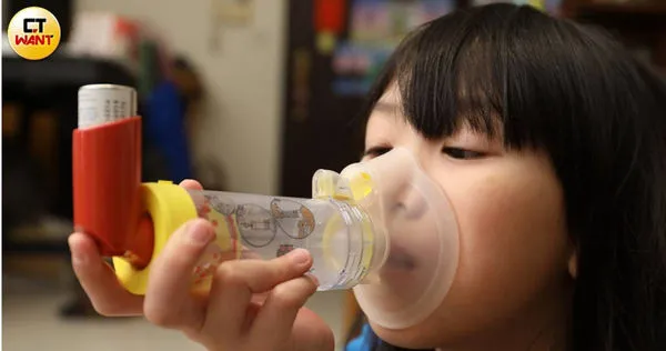 禽蟎是台灣孩童最主要的過敏原，除了皮膚、鼻過敏之外，最嚴重會誘發氣喘發作危及性命。（圖／林勝發攝）