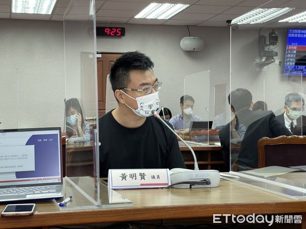 ▲▼屏東縣議員黃明賢呼籲，司法精神專責醫院應納入刑法。（圖／記者楊蕓攝）