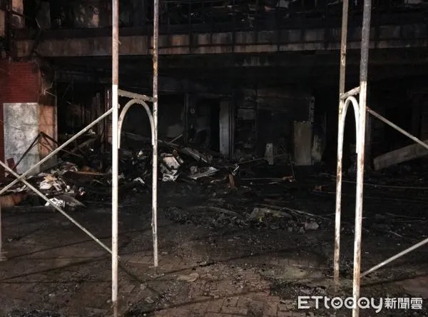 ▲▼快訊／高雄城中城大火重大突破　調查發現一樓有「燒焦香爐」。（圖／記者吳奕靖翻攝）