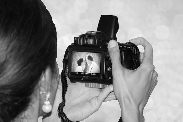 ▲▼原PO收便宜價格當婚禮攝影師，想休息卻慘遭拒絕，一怒之下刪光所有照片。（圖／取自免費圖庫pixabay）