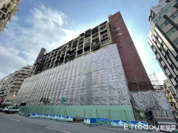 ▲▼城中城大火17日   。（圖／記者吳世龍攝）