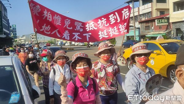 ▲遭高中同學控說謊成性，陳柏惟不解「當年他常被欺負、我照顧他的」。（圖／記者游瓊華攝）