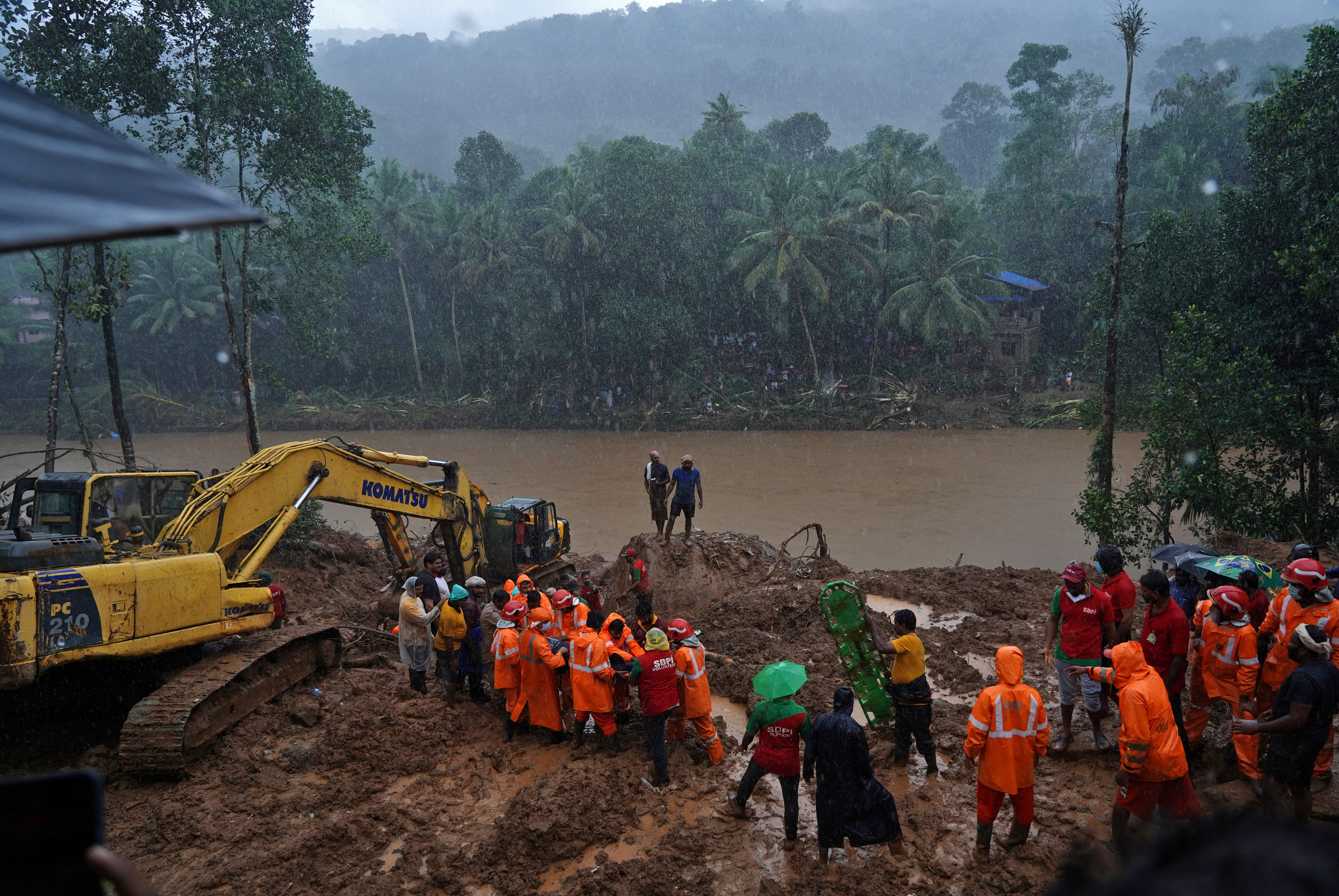 ▲▼印度喀拉拉邦洪災救援情況。（圖／路透）