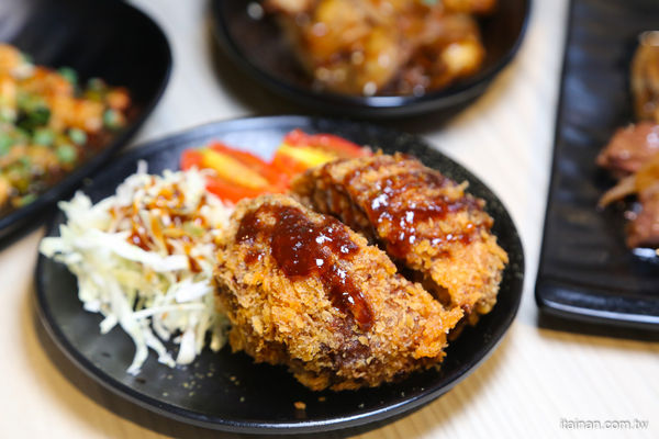 ▲▼敲之助 鉄板焼き • 牛丼 • 洋食。（圖／台南好FOOD遊提供）