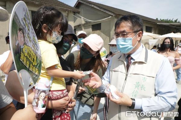 ▲台南市長黃偉哲推動行銷城市特色獲得市民肯定，民調滿意度六都第一。（圖／記者林悅翻攝，下同）