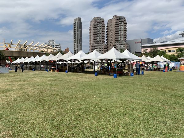 ▲今年邁入第13屆的天母搞什麼鬼活動,天母運動公園展區有「貝丹的秘密市集」。（圖／翻攝自天母發展協會網站）