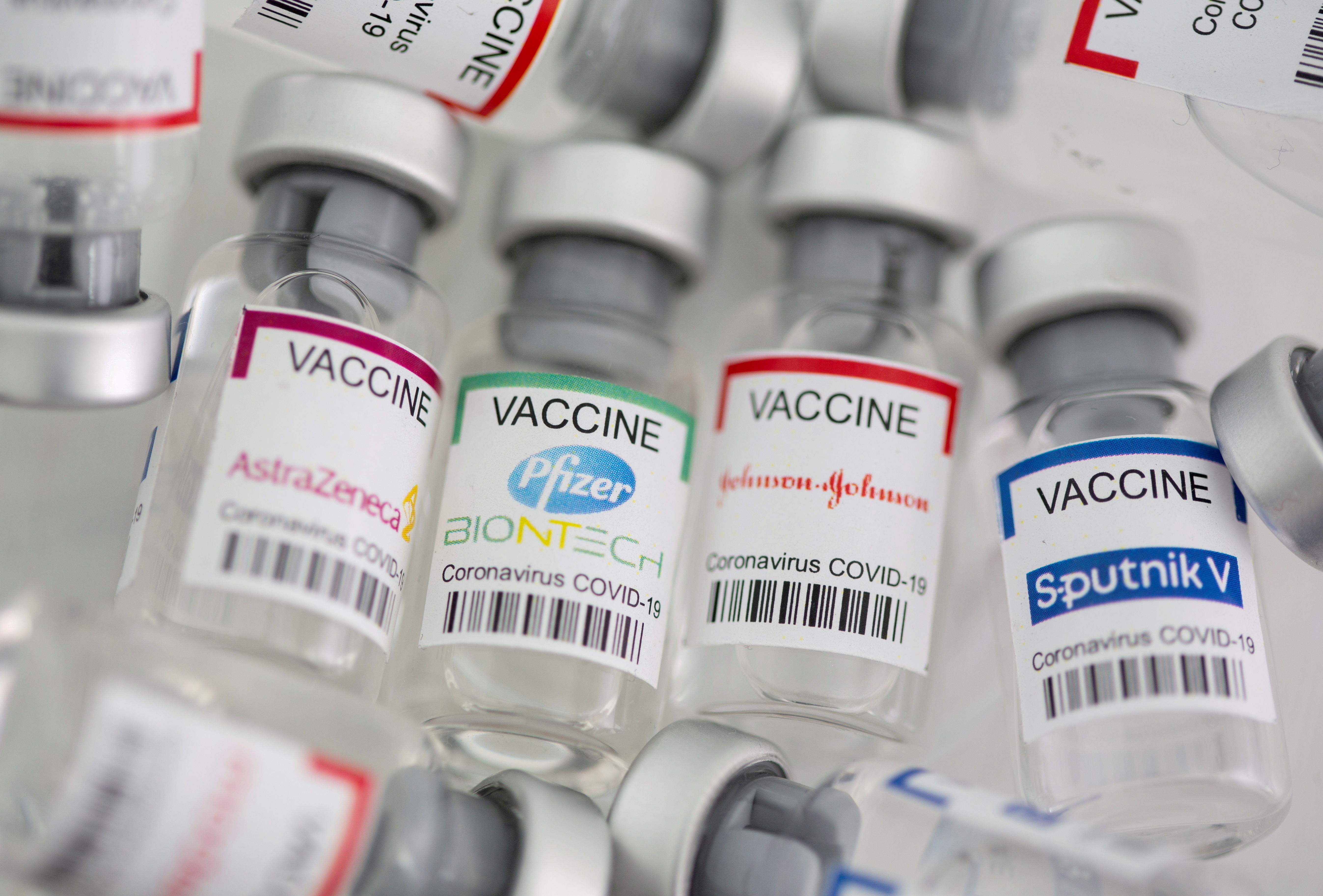 ▲▼輝瑞BNT、莫德納、嬌生等3款美國境內批准使用疫苗開放民眾選擇不同廠牌混打。（示意圖／路透社）
