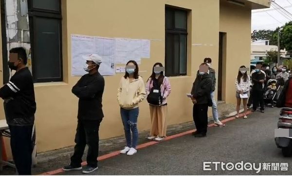 陳柏惟罷免案今登場！投票所排出人龍　這地方投票率恐超過7成 | ETto