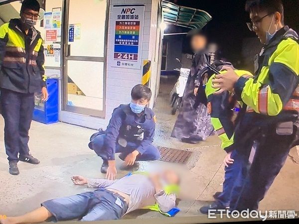 ▲被救的吳男胸、背及腳受到壓傷。（圖／龜山警分局提供）