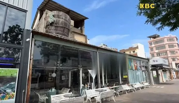 ▲▼茶飲店徵「漂亮女森」 違性平法挨罰10萬不服。（圖／東森新聞）