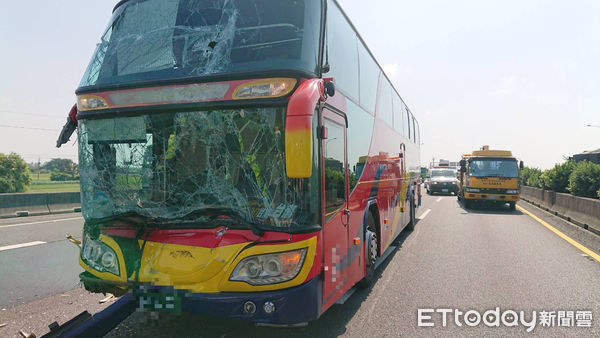 ▲▼國道中山高北上270公里車禍事故。（圖／記者翁伊森翻攝）