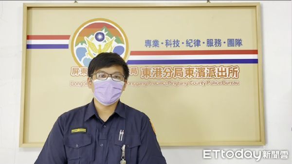 ▲東港警分局東濱所所長蘇俊德說明處理過程             。（圖／記者陳崑福翻攝）