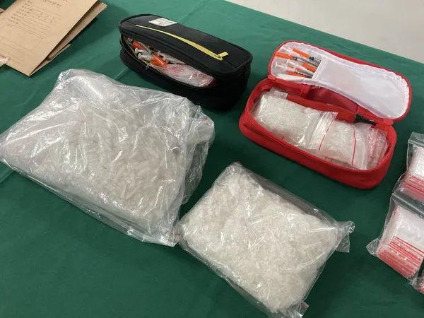 ▲岡山分局壽天所員警2人查訪通緝案件時遭4嫌持槍射擊。（圖／記者洪靖宜翻攝）