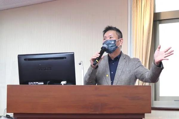 ▲▼林為洲批民進黨檢討罷免門檻是「選輸就在喊改規則」。（圖／翻攝林為洲臉書）