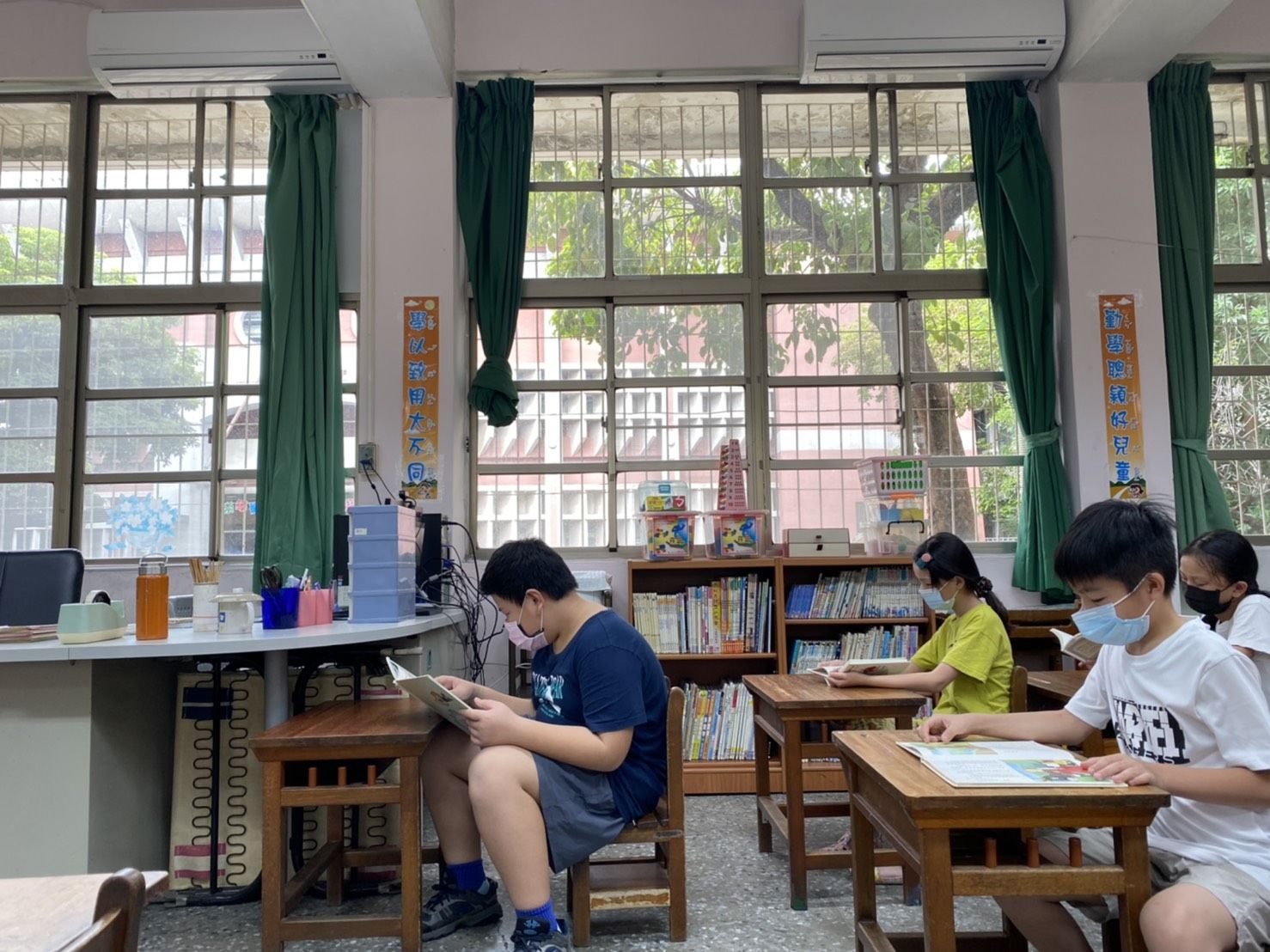 ▲台南市教育局積極推動讓學生班班有冷氣吹政策，預計年底前將可全數完成冷氣裝設，2022年各校師生皆可吹冷氣。（圖／記者林悅翻攝，下同）