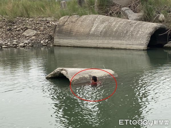 快訊 楠梓仙溪驚見 人頭 1男從地景橋跳下插入底泥 Ettoday社會新聞 Ettoday新聞雲