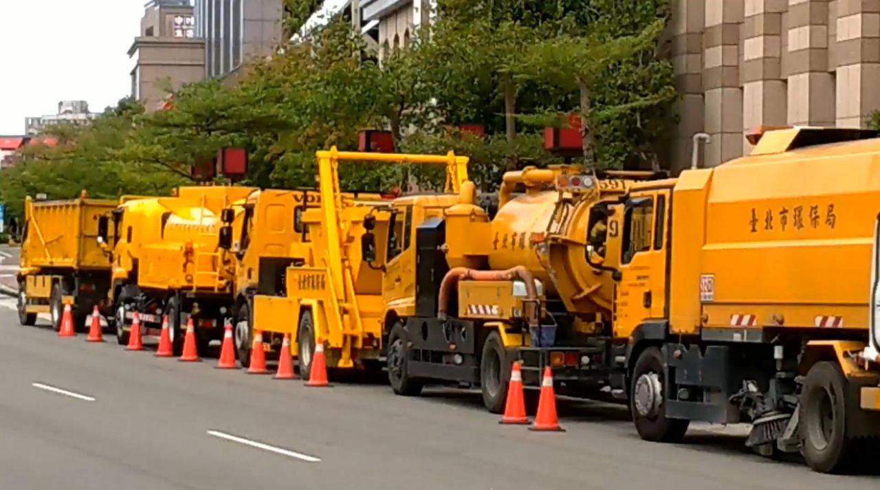 不滿被勞檢？勞動局查職災　環保局竟開13輛垃圾車包圍勞檢處 | ETtoday政治新聞 | ETtoday新聞雲