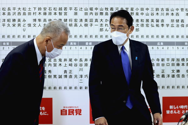 ▲▼日本首相兼執政的自民黨領袖岸田文雄(右)。（圖／路透）
