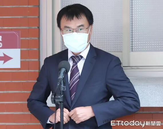 ▲▼立法院經濟委員會 農委會主委陳吉仲堵訪。（圖／記者屠惠剛攝）