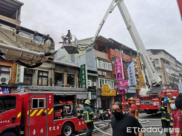 ▲▼ 台北市大安區通化街火警。（圖／記者黃彥傑攝）