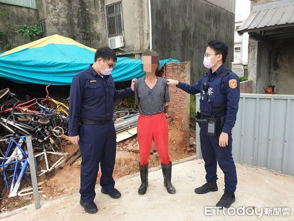 ▲警方積極查訪終於將居於定所的劉嫌逮捕。（圖／大園警分局提供）