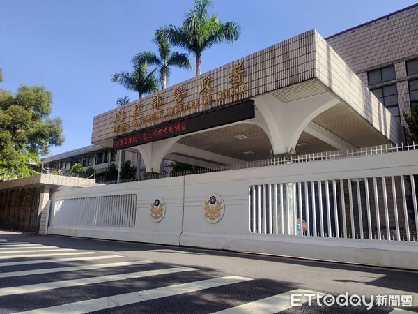 ▲警政署經濟部人員訪查國內3家可合法出口模擬槍業者，防堵模擬槍流入台灣市面。（圖／記者張君豪翻攝）