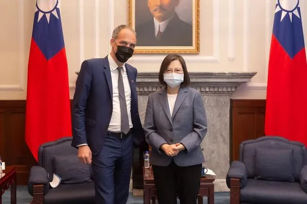 ▲▼歐洲議會「外來勢力干預歐盟民主程序（含假訊息）」特別委員會訪台。（圖／翻攝蔡英文臉書）