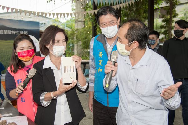 ▲宜蘭縣長林姿妙特別蒞臨記者會推廣JINHO宜蘭敬好生活品牌。（圖／宜蘭文化局供）