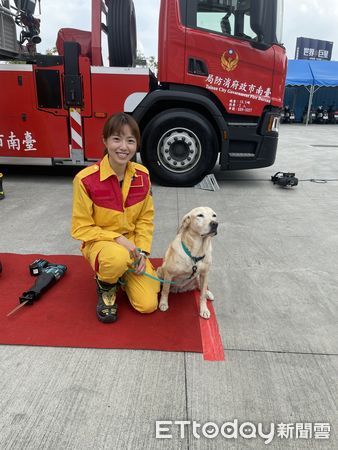 ▲台南市消防局舉辦2022年消防月曆及影片發表，由台南市長黃偉哲親自主持。（圖／記者林悅翻攝，下同）