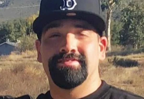 女玩飛索懸掛30m高空！男「怕2人太重」為了救她　放手摔死自己。（圖／翻攝自Facebook）