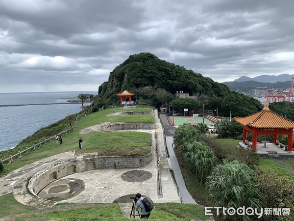 ▲基隆旅遊,佛手洞,白米甕砲台,太平青鳥眺望海景。（圖／記者彭懷玉攝）