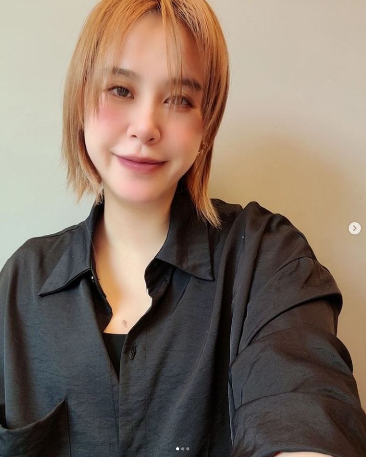 ▲黃小柔日前打完二劑AZ。（圖／翻攝自Instagram／huang_roro）