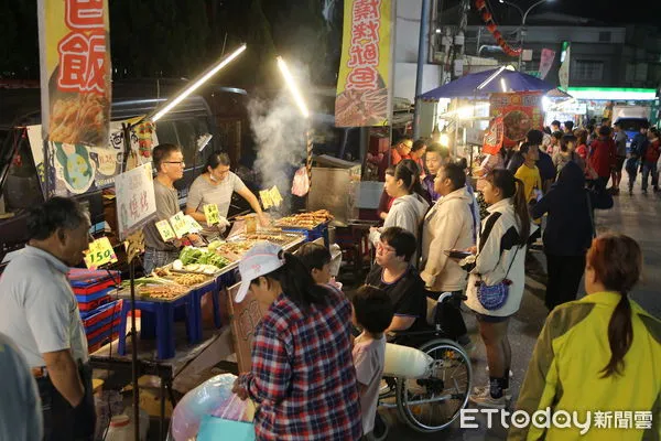 ▲太平夜市推出加碼活動。（圖／記者楊漢聲翻攝）