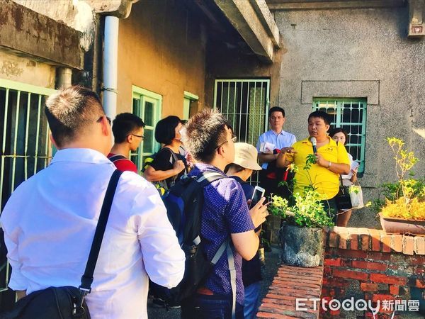 ▲新北龍鎮里長手繪文資導覽遺跡 旅遊秘境首推《瑞芳1號隧道》。（圖／新北市民政局提供）