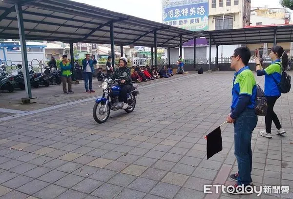 ▲實地騎乘循環檔機車。（圖／記者楊漢聲翻攝）