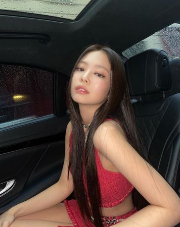 ▲Jennie獨特魅力使她在全球各地皆受粉絲喜愛。（圖／翻攝Jennie Instagram）