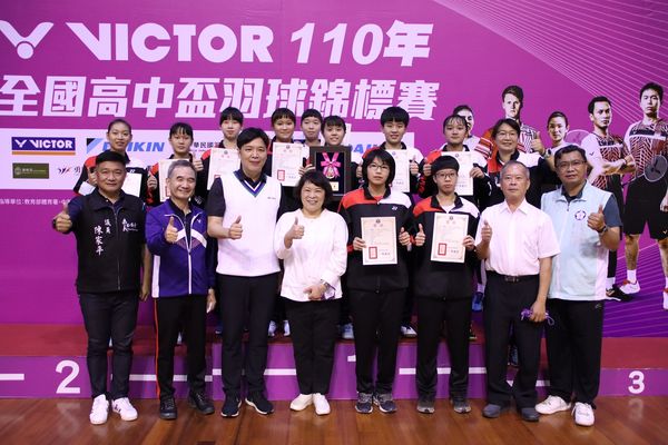 ▲▼ 亞柏雄中創下全國高中盃女團8連霸            。（圖／中華羽協）