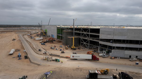 ▲▼特斯拉德州超級工廠「Giga Texas」興建工程進行中。（圖／路透）