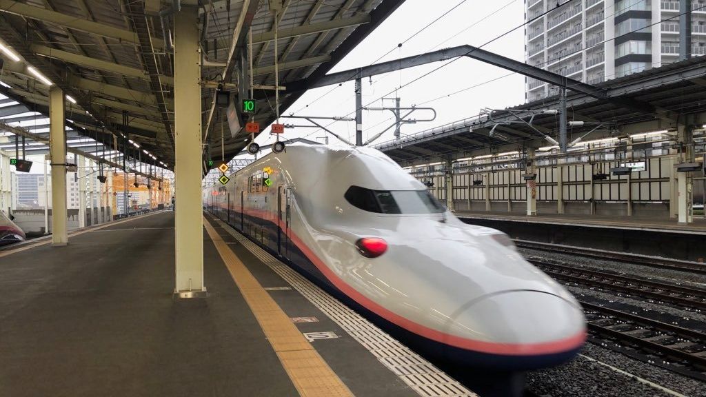 進站卻沒開門？JR列車長「太累打瞌睡」 司機狂call嚇醒：我失去5分鐘意識 | 凱特王 | 鍵盤大檸檬 | ETtoday新聞雲
