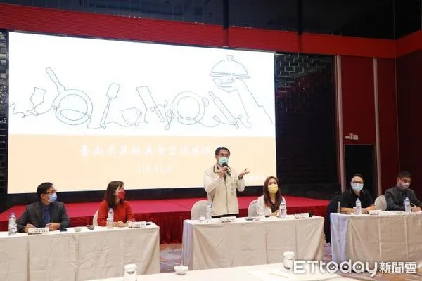 ▲台南市觀旅局特別辦理「米其林美食交流座談會」，市長黃偉哲希望引領台南在地業者深入了解《米其林指南》接軌國際，共同將台南美食推向國際。（圖／記者林悅翻攝，下同）