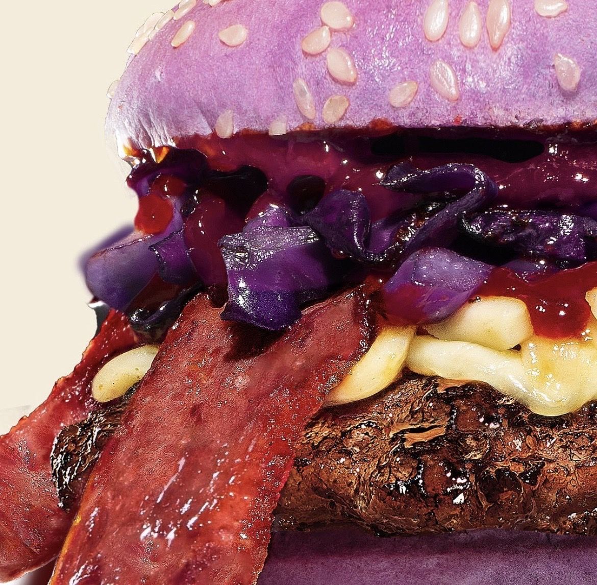 ▲印尼漢堡王紫色首爾漢堡。（圖／翻攝自IG）